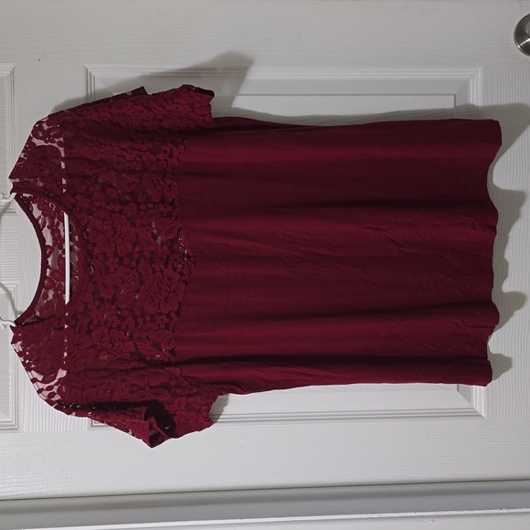 torrid Tops - Torrid Short Sleeve Lace Mix Crepe Top SZ 2 Plus